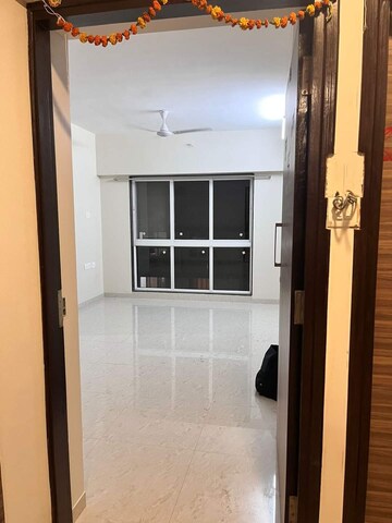 Furnished Amenities in 1 BHK Apartment at Kalpak Estate, Wadala – for Rent
