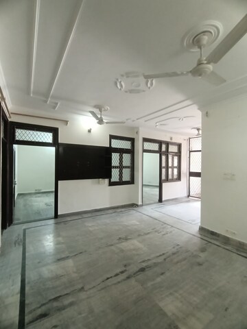 2 BHK Builder Floor For Rent in Saket