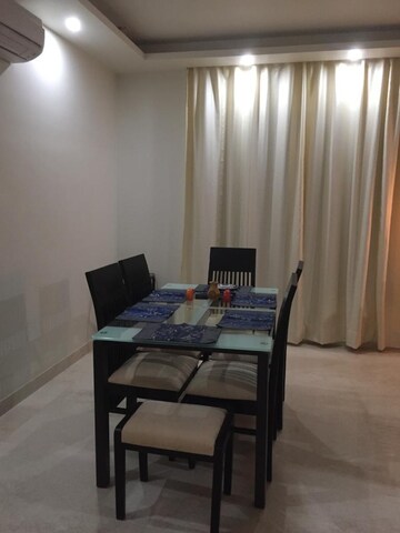 Bedroom in 4 BHK Apartment at Parsvnath Exotica, Sector 53 – for Rent