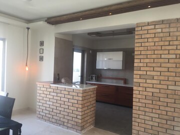 Furnished Amenities in 4 BHK Apartment at Parsvnath Exotica, Sector 53 – for Rent