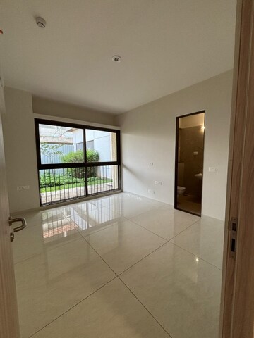 2 BHK Apartment For Sale in Magarpatta Nova Residency, Mugawade