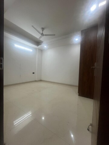 Master Bedroom in 3 BHK Builder Floor at Saket – for Rent