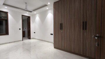 Master Bedroom in 2 BHK Apartment at Saket – for Rent