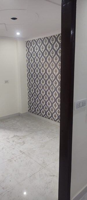 Room in 2 BHK Builder Floor at Shiv Vihar – for Sale