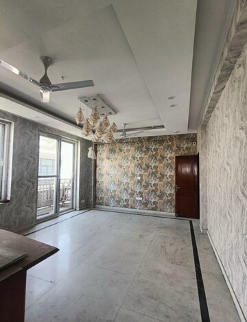 3 BHK Builder Floor For Rent in Saket