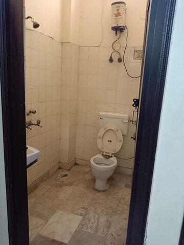 Bathroom in Studio Builder Floor at Lajpat Nagar 4 – for Rent