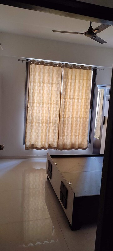 Room in 3 BHK Apartment at Zundal – for Rent