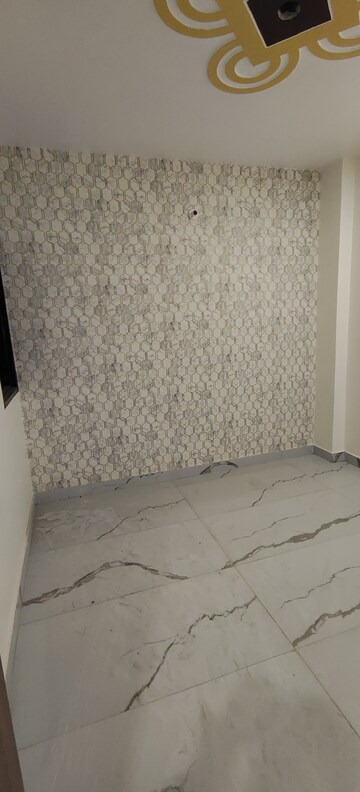 Master Bedroom in 2 BHK Builder Floor at Uttam Nagar – for Rent