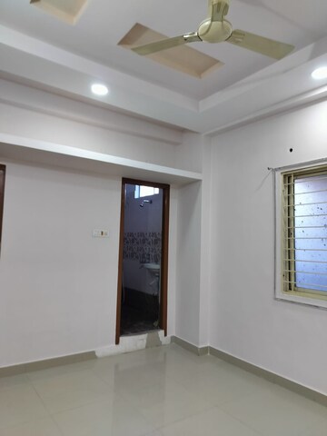 Room in 3 BHK Apartment at Paramount Jewel Apartments, Tolichowki – for Sale