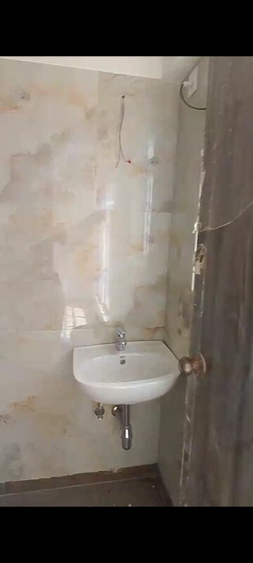 Bathroom in 2 BHK Apartment at Alag Artis, Pant Nagar – for Rent