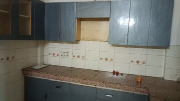 Kitchen in 2 BHK Builder Floor at Vaishali Sector 4 – for Rent