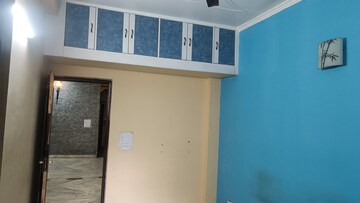 Room in 2 BHK Builder Floor at Vaishali Sector 4 – for Rent
