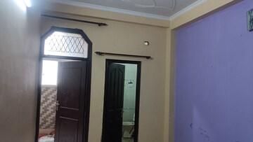 Room in 2 BHK Builder Floor at Vaishali Sector 4 – for Rent
