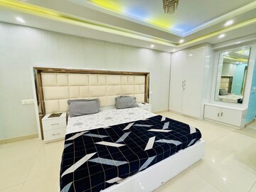 Room in 1 BHK Apartment at Siddha Xanadu Studio, Rajarhat – for Rent