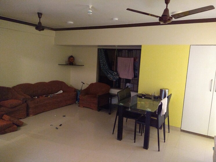 Room, grace-classic 3 Bedroom 1000 Sq.Ft. Apartment In Khar West Mumbai 8465555