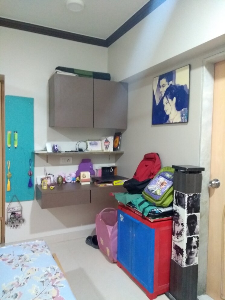 Room, grace-classic 3 Bedroom 1000 Sq.Ft. Apartment In Khar West Mumbai 8465555