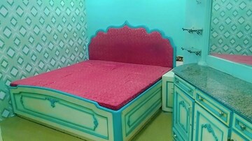 Bedroom in 2 BHK Apartment at Bandra West – for Rent