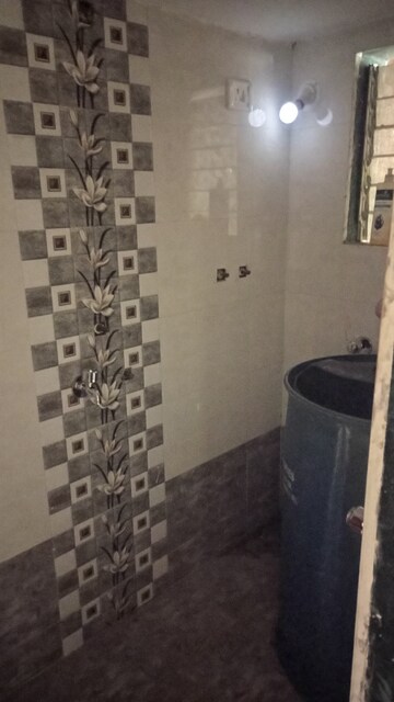 Bathroom in 1 BHK Apartment at Dombivli West – for Rent
