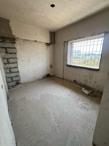 Room in 2 BHK Apartment at Wadgaon Sheri – for Sale