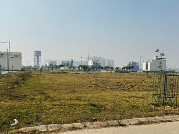  Plot For Sale in Wave City, Wave City