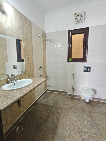 Bathroom in 3 BHK Builder Floor at Sector 46 – for Rent