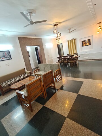 Master Bedroom in 3 BHK Builder Floor at Sector 46 – for Rent