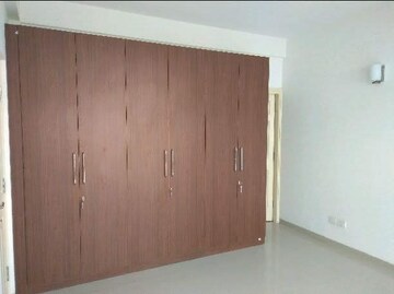 Master Bedroom in 4 BHK Apartment at Emaar MGF Emerald Hills, Sector 65 – for Rent