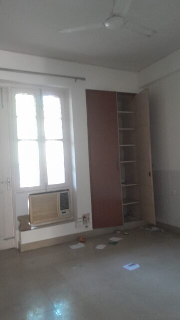 Living Room in 3.5 BHK Independent House at M2K Aura, Sector 47 – for Sale