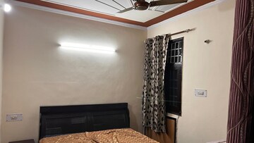 Bedroom in 2 BHK Builder Floor at Huda Market, Sector 31 – for Rent