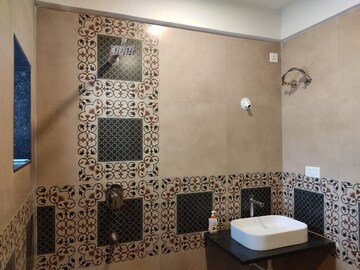 Master Bedroom in 2 BHK Builder Floor at Saligao – for Rent