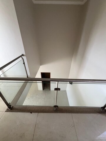 Master Bedroom in 5 BHK Apartment at Central Park 3 Flower Valley, Sohna Sector 33 – for Rent