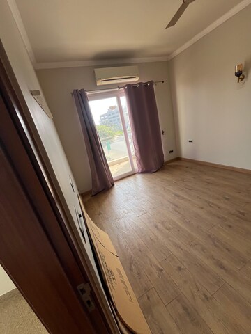 Master Bedroom in 5 BHK Apartment at Central Park 3 Flower Valley, Sohna Sector 33 – for Rent