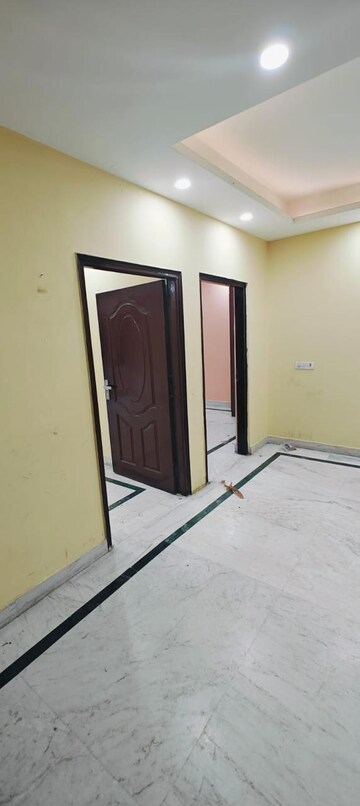 Master Bedroom in 3 BHK Builder Floor at SS Mayfield Gardens, Sector 51 – for Rent