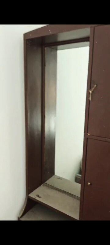 Furnished Amenities in 4 BHK Apartment at BPTP Parkland Pride, Sector 77 – for Rent