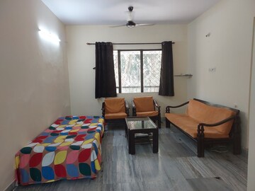 Bedroom in 2 BHK Apartment at Andheri East – for Rent