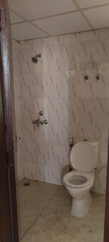 Bathroom in 2.5 BHK Apartment at Amrapali Leisure Park, Amrapali Leisure Valley – for Rent