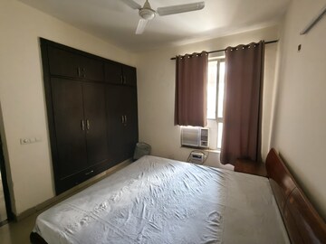 Bedroom in 2 BHK Apartment at Unitech Uniworld Gardens, Sector 47 – for Rent