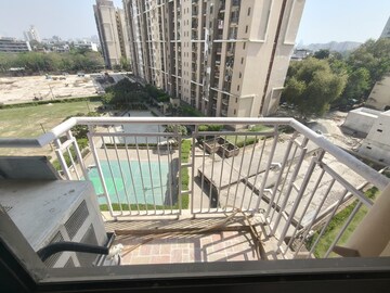 2 BHK Apartment – Exterior View View at Unitech Uniworld Gardens, Sector 47 - for Rent