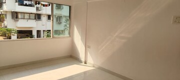  1 BHK Apartment at Bandra West – for Rent