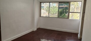  1 BHK Apartment at Bandra West – for Rent