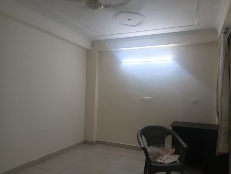 Room, sector 7 dwarka 2 Bedroom 750 Sq.Ft. Apartment In Sector 7 Dwarka Delhi 8466166