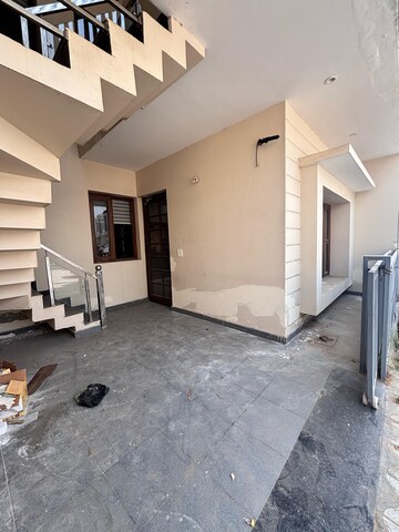 Gym in 2 BHK Villa at Jhungian Road – for Rent