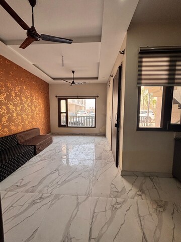 Living Room in 2 BHK Villa at Jhungian Road – for Rent