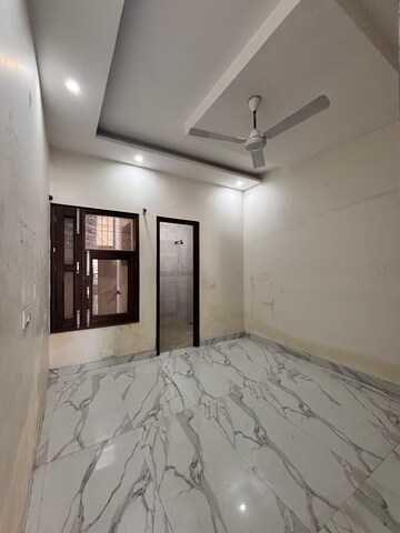 Bedroom in 2 BHK Villa at Jhungian Road – for Rent