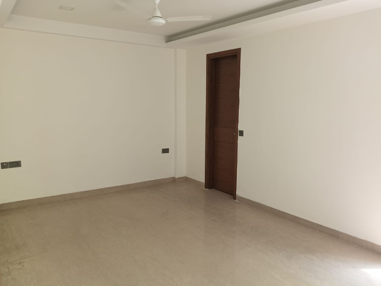4 BHK + Servant Room,Study Room Builder Floor For Sale in Wide Road Separate Gate P