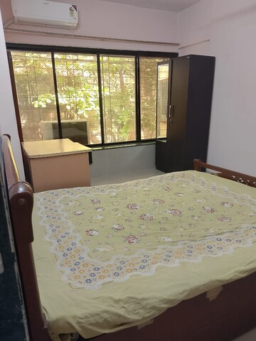 Bedroom in 2 BHK Apartment at Yash Evershine, Malad West – for Rent