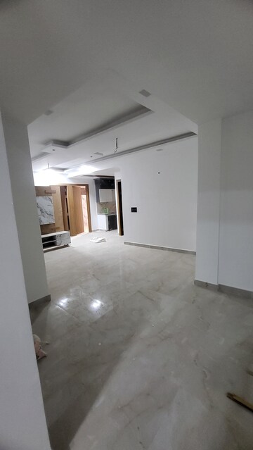 Master Bedroom in 3 BHK Builder Floor at Sector 1 Greater Noida – for Sale