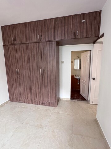 Room in 1.5 BHK Apartment at Mayuresh Park, Bhandup West – for Sale
