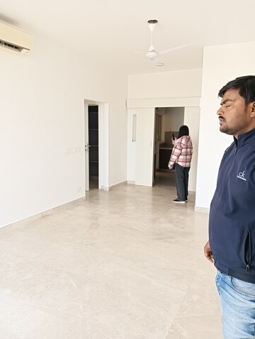 Master Plan in 2 BHK Apartment at Ireo The Corridors, Sector 67a – for Rent
