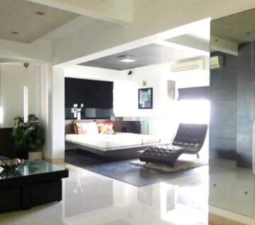 Room in 4 BHK Apartment at Kohinoor Viva Pixel, Dhanori – for Sale